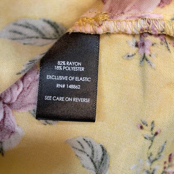 Torrid Floral Smocked Peplum Blouse Womens 0 (L) Yellow Boho Top 3/4 Sleeve - Picture 7 of 7